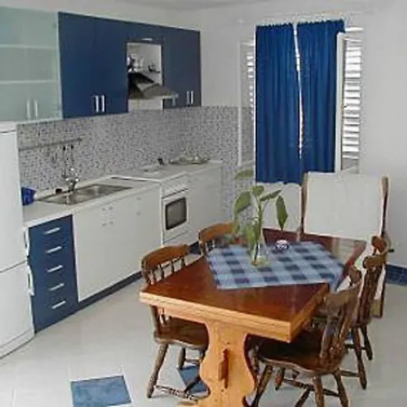 Miva - 60m From The Sea